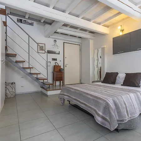 Center Bi-level Beauty Appartement