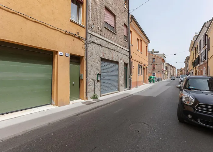 Guesthost - Center Bi-level Beauty *