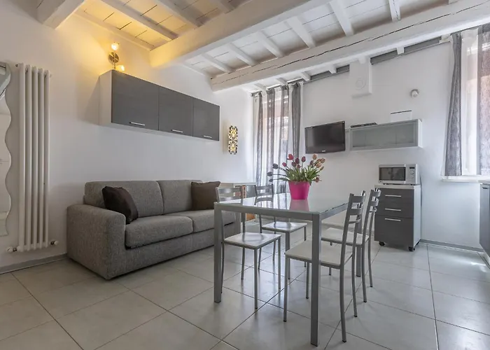 Guesthost - Center Bi-level Beauty 公寓