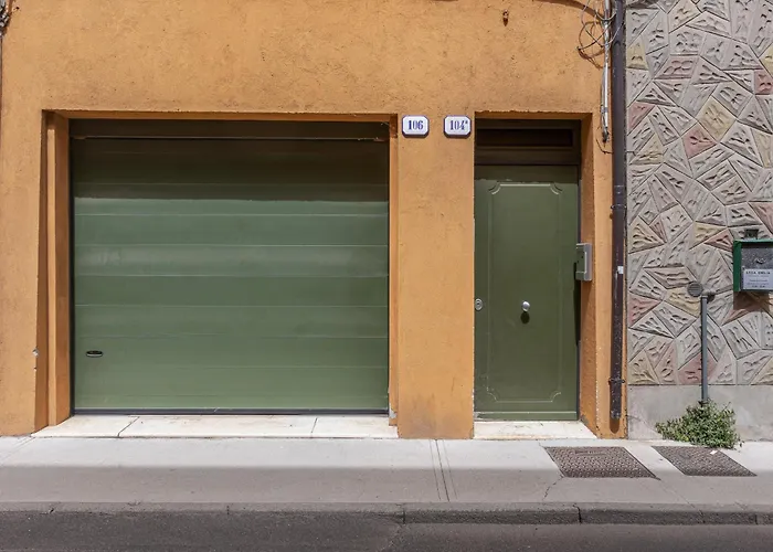 Guesthost - Center Bi-level Beauty 费拉拉